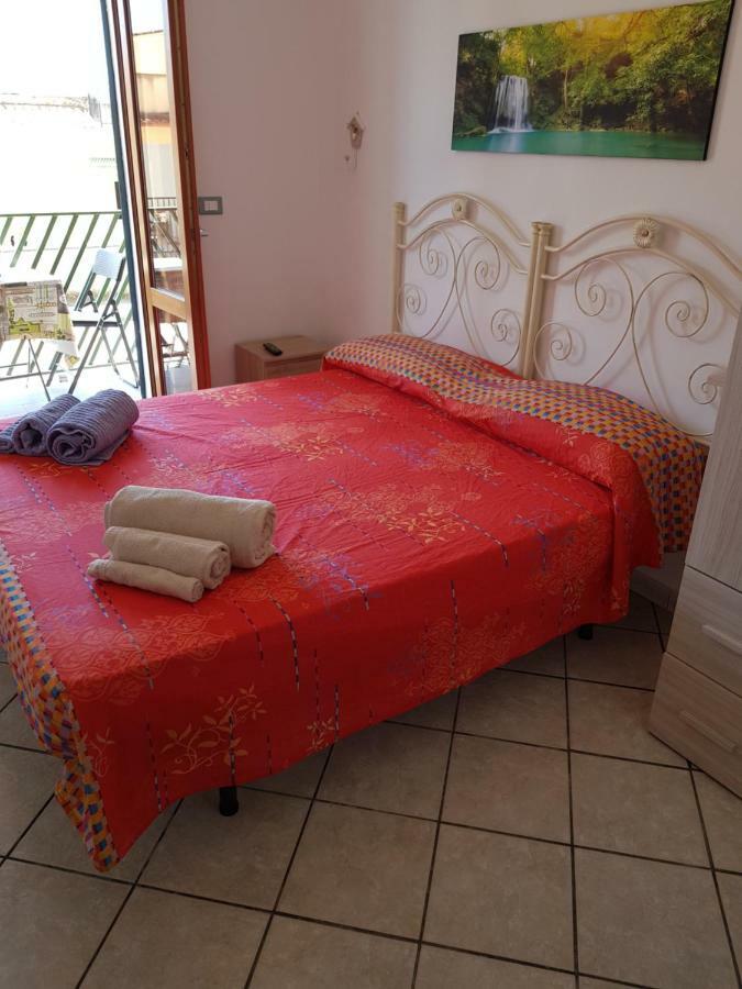 La Pietra Di Noto Hotel Bagian luar foto